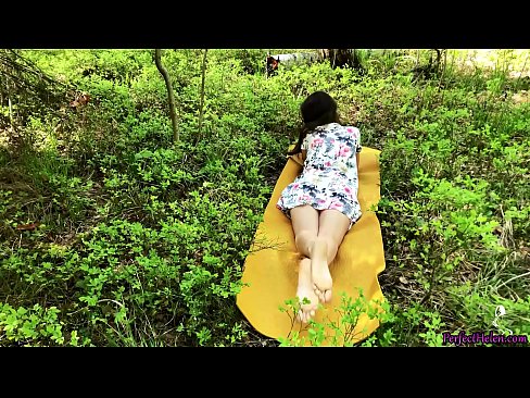 ❤️ Un străin de pe Tinder îmi masturbează păsărica și o fute cu pasiune în pădure ☑ at ro.sexonfire.ru ️❤