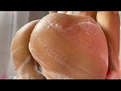 ❤️ Bruneta își masturbează păsărica cu un vibrator până la orgasm intens în duș ☑ at ro.sexonfire.ru ️❤